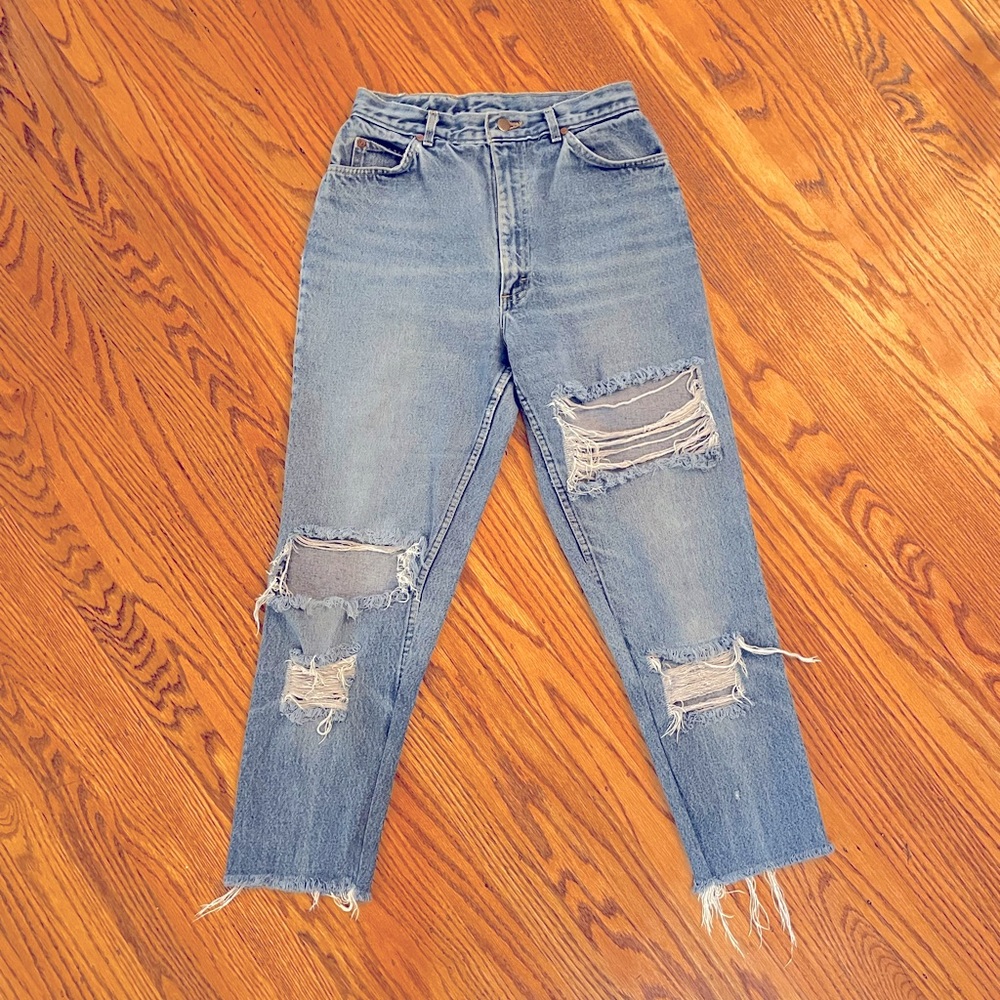 Vintage mom jean cropped distressed